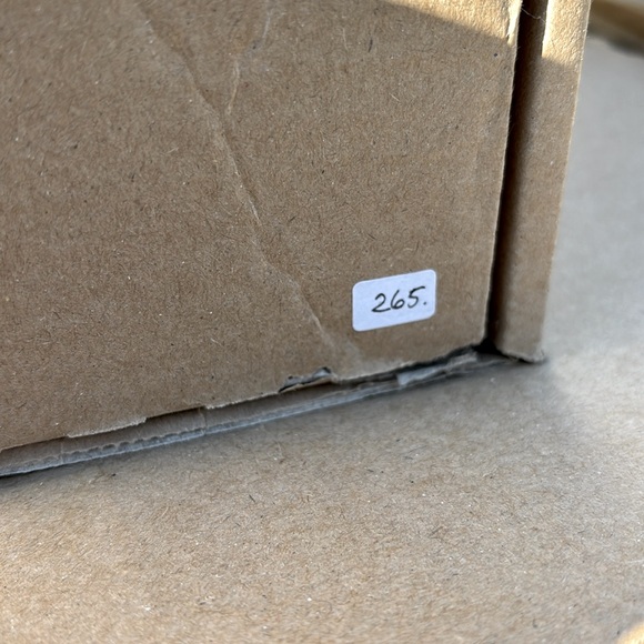 NWT Alohas All Rounder Chelsea Boots - Picture 11 of 11